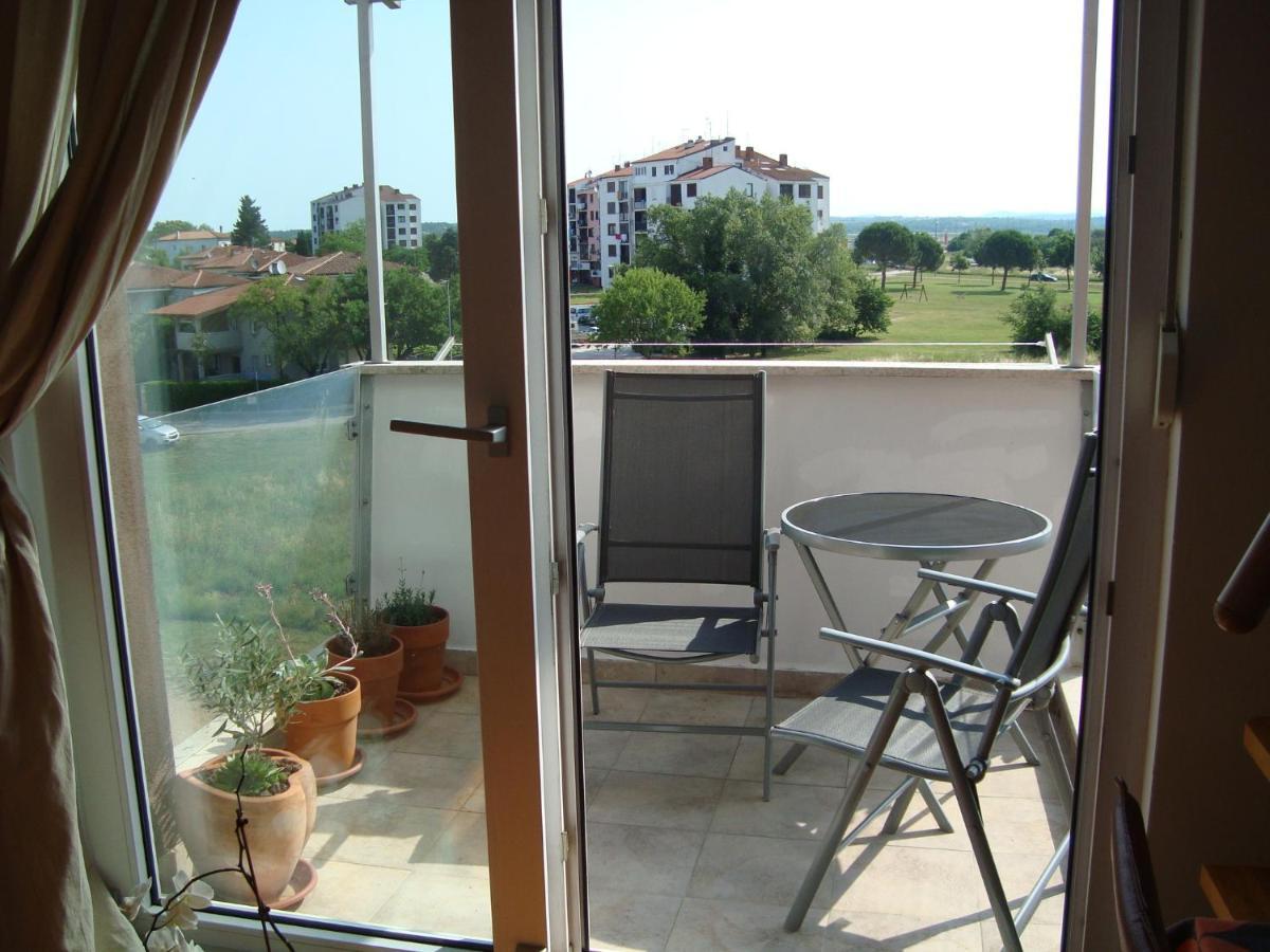 Apartment Lela Umag Bagian luar foto